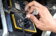 Ini Akibatnya Kalau Kepala Aki Mobil Bekas Dikencangkan Berlebihan