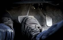 Pedal Rem Mobil Diinjak Terasa Dalam, Lakukan Ini Biar Kembali Nomal