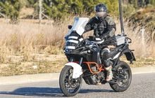 Spy Shot KTM 1290 Super Adventure Facelift, Siap Hadir Tahun Depan