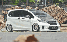 Honda Freed A/T 2013, Cegah Istri ‘Nyanyi’