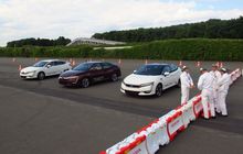 Langsung Dari Jepang, Honda Clarity,  Satu Raga Beda Tenaga