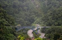Pemerintah Berencana Bikin Tol Tembus Bukit di Lembah Anai, Ini Alasannya