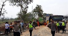Sesaat Sebelum Kecelakaan Maut di Tol Cipularang, Sopir Dump Truck Sempat Bilang Ini ke Kawannya