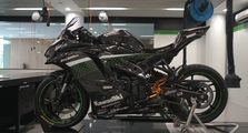Kawasaki Indonesia Goda Konsumen, Pamer Ninja ZX-25R Versi Balap Pakai Bodi Carbon