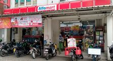 Keluh Kesah Warganet Soal Juru Parkir Minimarket: Pas Datang Enggak Ada, Mau Pulang Tiba-tiba Muncul