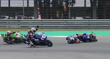 Tabrak Toprak Razgatlioglu di Race 2 WorldSBK Belanda 2021, Garrett Gerloff Banjir Kritikan