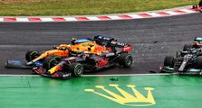 Jadi Korban Kecelakaan Beruntun di F1 Hongaria 2021, Ferrari Ingin Penabrak Bayar Ganti Rugi Kerusakan Mobil