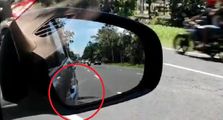 3 Tips Efektif Atur Kaca Spion Cukup Melihat Handle Pintu Mobil