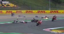 Banyak Pembalap Crash, Ada Motor Meledak dan Terbakar, Red Flag Berkibar di Moto2 Portugal 2022