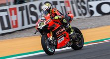 Hasil Race 1 WorldSBK Argentina 2022 - Alvaro Bautista Dapat Poin Penuh, Toprak Razgatlioglu Crash di Awal Balapan