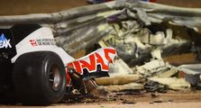 Ngeri, Bangkai Mobil Haas Bekas Insiden Kebakaran Romain Grosjean di F1 Bahrain 2020 Akan Dipajang