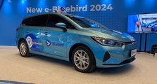 Ketemu Lagi di PEVS 2024, Yuk Intip Detail BYD e6 Terbaru Bluebird