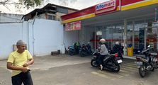 Dishub Bersih-bersih Jukir Nakal di Surabaya, Ada yang Keciduk Narik di Minimarket