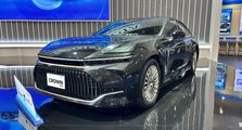 Mantap Juga, Toyota Boshoku Buat Toyota Crown Hadir Di Kantor Kamu