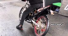 Bukan Gaya, Ini Alasan Joki Drag Miringkan Motor dan “Ngocok” Kopling Sebelum Start