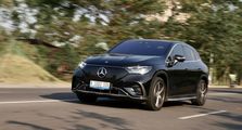 Torsi Brutal Mercedes-Benz EQE 350 SUV Bisa Lari Sekencang Ini