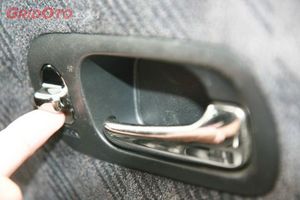 Mobil Anda Belum Punya Fitur Auto Door Lock Pasang Alat Ini Saja Gridoto Com