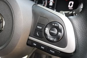 Mesti Tahu Nih Ini Waktu Yang Tepat Buat Pakai Cruise Control Gridoto Com<script async src=
