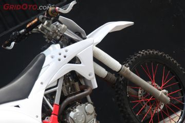 Biar Kotornya Kentara Klx 150 Buat Trabasan Pilih Warna Putih Gridoto Com