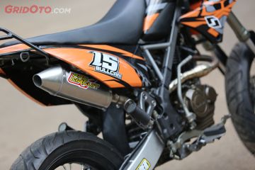 Alamak Modifikasi Supermoto Gagah Ini Ternyata Milik Wanita Cantik Semua Halaman Gridoto Com