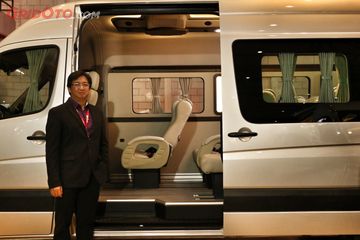 Mobil Ini Enggak Beda Jauh Sama Mercy Sprinter Gen Halilintar Mewah Plus Nyaman Gridoto Com
