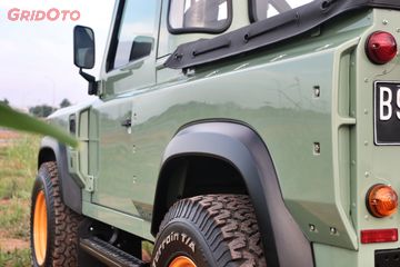 land rover defender garapan cewek