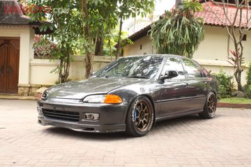 Modifikasi Pelek Dan Kaki Kaki Honda Civic Genio Ini Incar Kestabilan Di Kecepatan Tinggi Gridoto Com