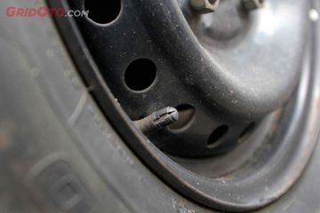 Sob, 7 Langkah Mudah Ini Bikin Ban Mobil Lebih Panjang Umur ...
