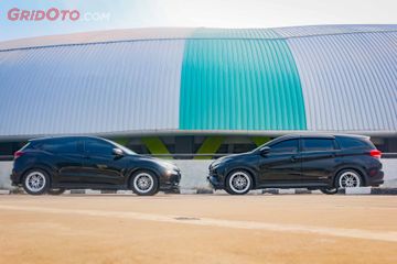 Honda HR-V Dan Daihatsu Terios Kompakan Hitam Pakai Pelek Enkei ...