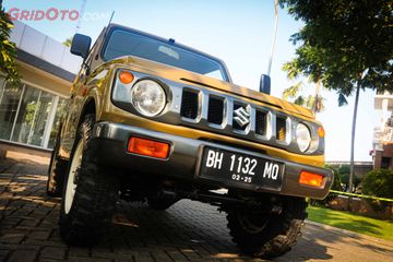 Modifikasi Suzuki Katana Kawinkan Aura Kekinian Jimny dan Warna ...