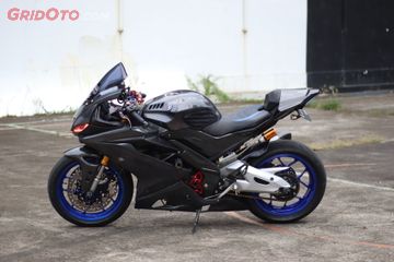 Bikin Kaki Belakang Yamaha R15 V3 Makin Padat Bisa Pakai Cover