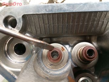 Cara Mengatasi Motor Metik Kluar Asap Hitam ...