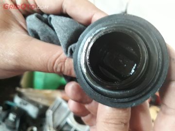 tutup oli mesin mobil
