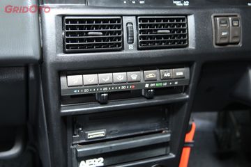Interior Toyota Corolla Twincam Ini Juga Sarat Dengan Part Oem Yang Langka Gridoto Com
