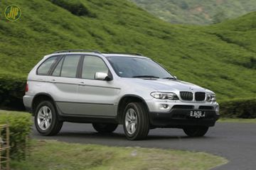 Harga Bmw X5 Bekas Tahun 2002 Suv Premium Harga Terjangkau Semua Halaman Gridoto Com