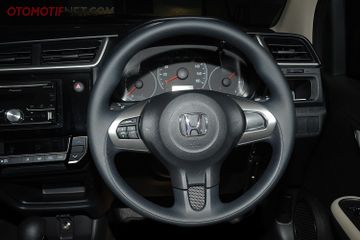 Interior brio sale e cvt 2020