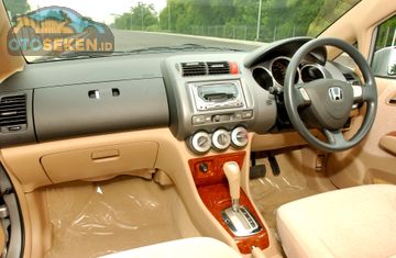 Cari Sedan Kompak Harga Rp 60 - 90 Juta, Dapat Honda City Tahun 