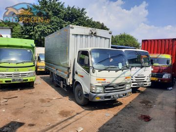 Daftar Harga Truk Bekas Berbagai Jenis Di Dealer Truk Bagus Mulai Dari Rp 50 400 Juta Gridoto Com