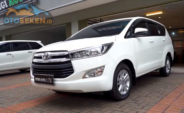 Toyota Kijang Innova Reborn 2 4 G Pakai Jok Elektrik Punya Toyota Yang Belum Launching Interior Jauh Lebih Mewah Gridoto Com