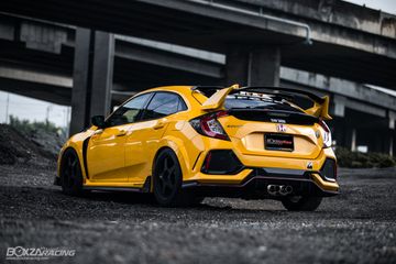 The Only Phoenix Yellow 2018 Honda Civic Type R Looks Strikingly Sharp Techkee
