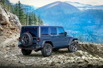 Harga Terkini Jeep Wrangler JK Bekas 