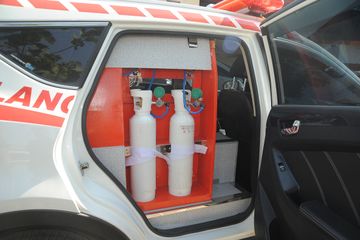jangan kaget segini biaya yang dibutuhkan untuk bikin mobil ambulans semua halaman gridoto com