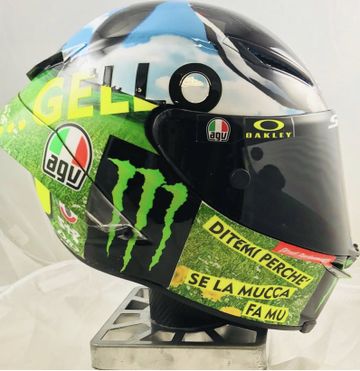 Valentino Rossi Pamer Helm Spesial di MotoGP Italia 2021, Ada Sapinya Sob!  - GridOto.com