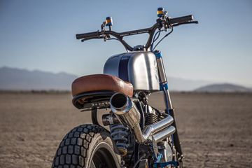 Salut Orang Ini Kustom Motor Untuk Penghormatan Kepada Tanah Kelahirannya Gridoto Com