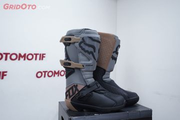 Sepatu cross top fox comp 5