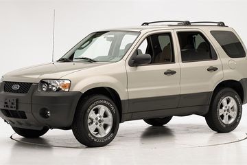 Buat Yang Berminat Pada Ford Escape Lawas Segini Biaya Perawatannya Gridoto Com