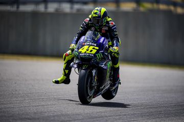 Valentino Rossi Kasih Peringatan Buat Yamaha, Sampai Ancam Pensiun Segala