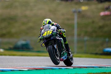 Lupakan MotoGP Ceko, Hari Ini Valentino Rossi Akan Jajal Motor Baru Yamaha 2020 Untuk Pertama Kalinya