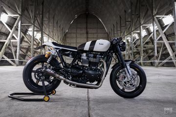 Zero Gravity 2.0, Triumph Thruxton 1200 RS Cafe Racer Berlimpah ...