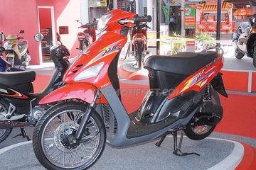 Jual Motor Yamaha Mio 2004 01 di DKI Jakarta Automatic Kuning Rp 5500000   1884689  Mobil123com